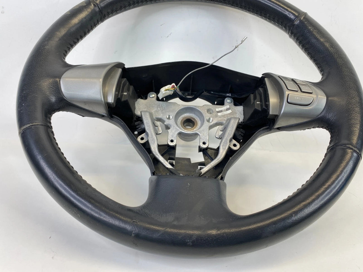 2008 2009 SUBARU OUTBACK LEGACY STEERING WHEEL W/ CRUISE CONTROL SWITCH OEM
