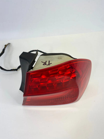 2009-2011 BMW 328I 328I XDRIVE REAR RIGHT OUTER TAIL LIGHT TAILLIGHT 7289430 OEM