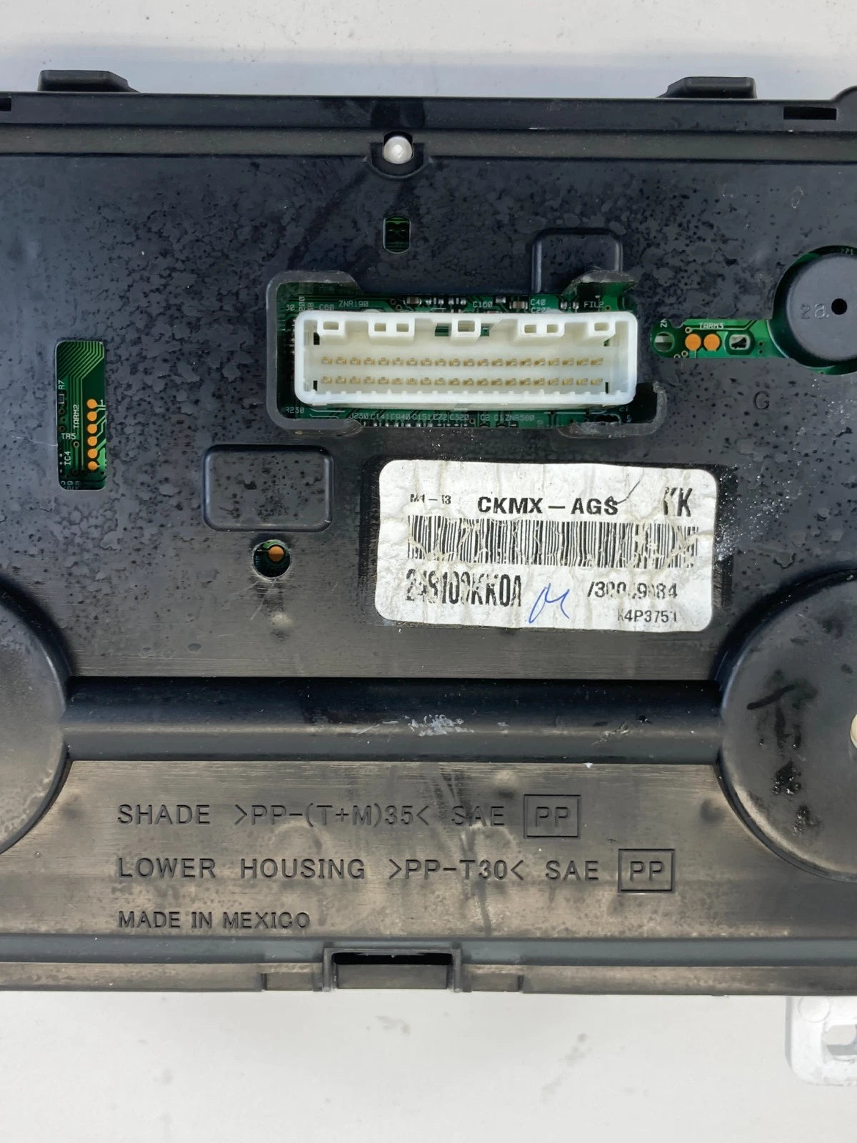 2015-2019 Nissan Versa Dash Instrument Cluster Speedometer Gauges 102.425 Miles