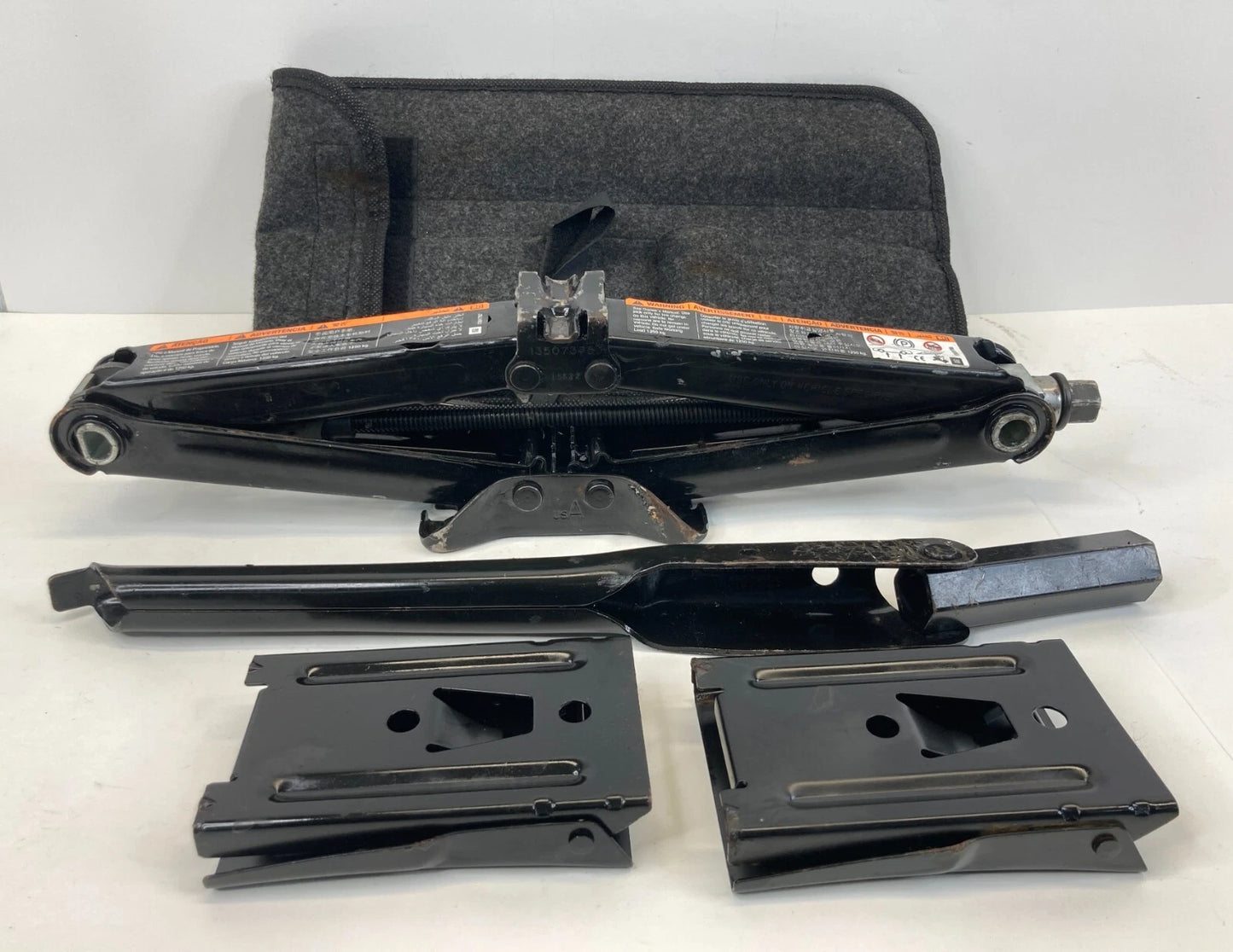 12-16 CHEVY CRUZE 19-25 EQUINOX SPARE TIRE JACK TOOL KIT WRENCH SET 13507375 OEM