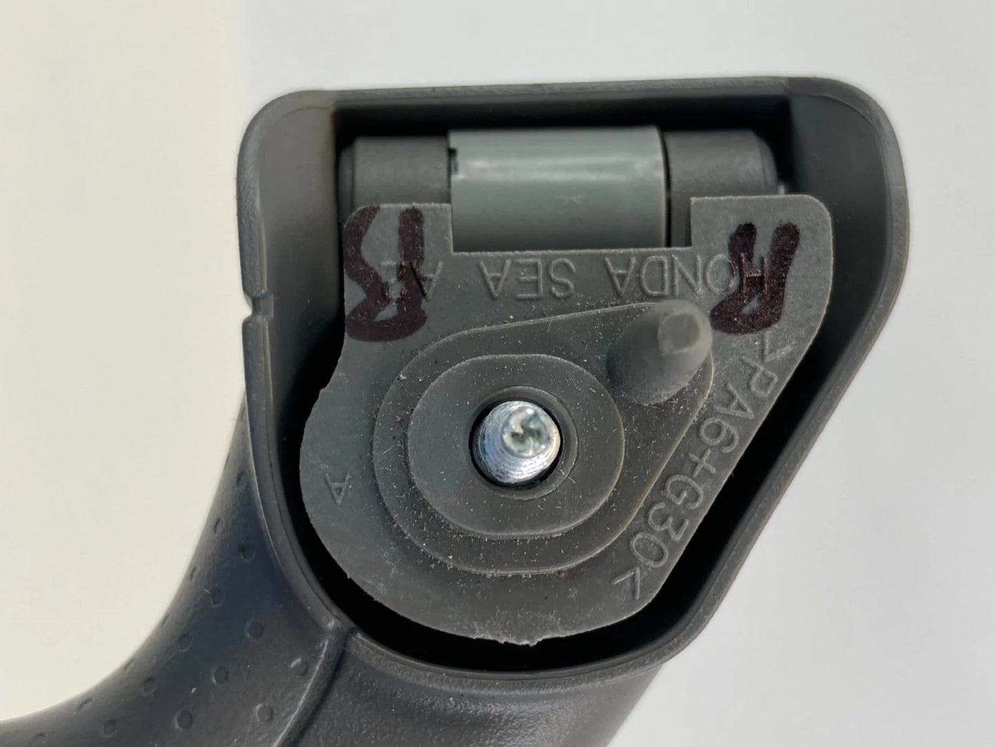 2005-2010 HONDA ODYSSEY THIRD ROW REAR RIGHT ROOF INNER GRAB GRIP ASSIST HANDLE