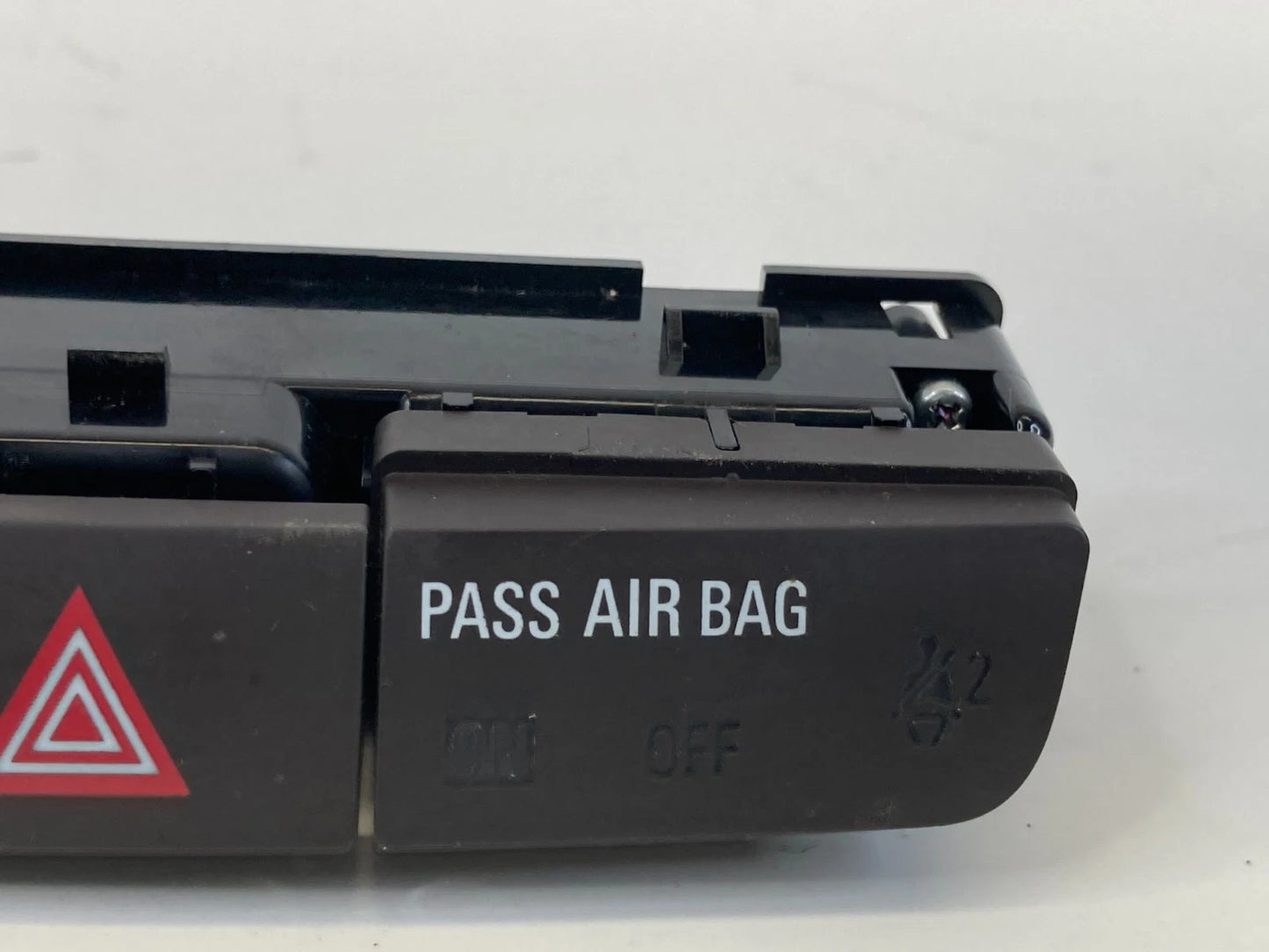 2011-2013 BUICK REGAL HAZARD WARNING LOCK BUTTON SWITCH 13320966 OEM