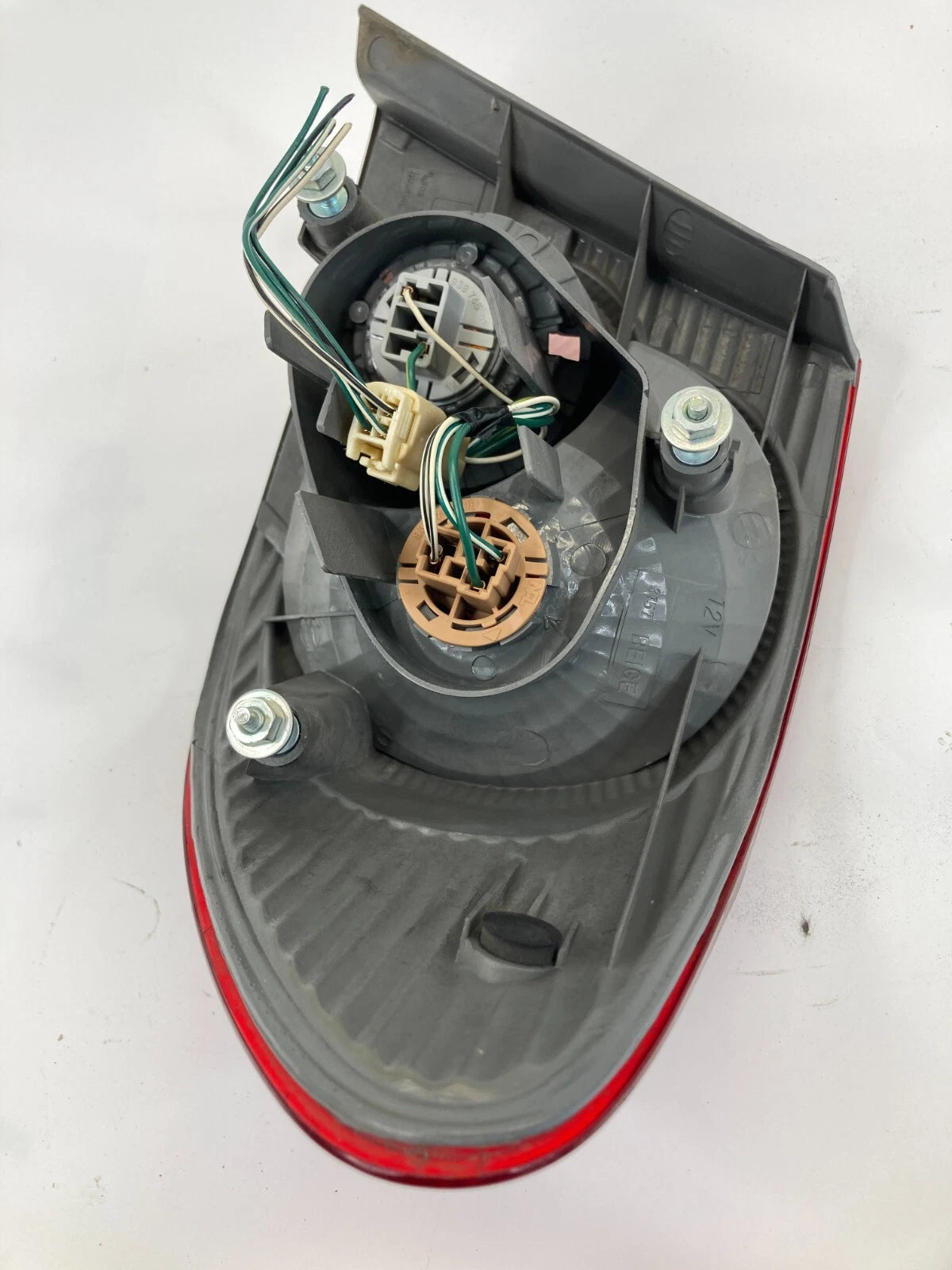 05-08 TOYOTA COROLLA SEDAN REAR LEFT SIDE TAIL LIGHT TAILLIGHT OUTER LAMP OEM