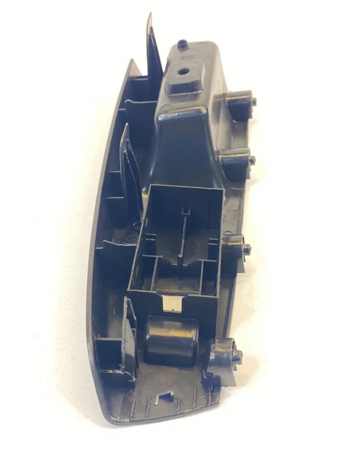 11-16 CHEVROLET CRUZE REAR RIGHT PASSENGER SIDE WINDOW SWITCH BEZEL 877569434