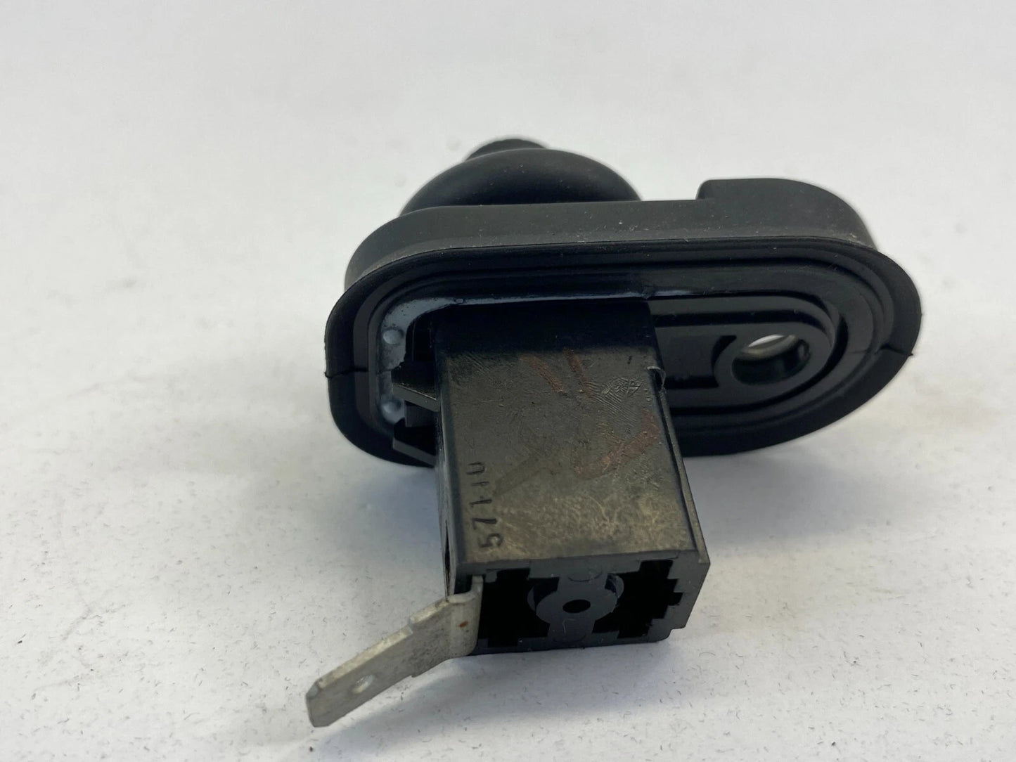 2001-2006 ACURA MDX SUV 4-DR 3.5L FRONT RIGHT DOOR JAMB SENSOR LIGHT SWITCH ASSY