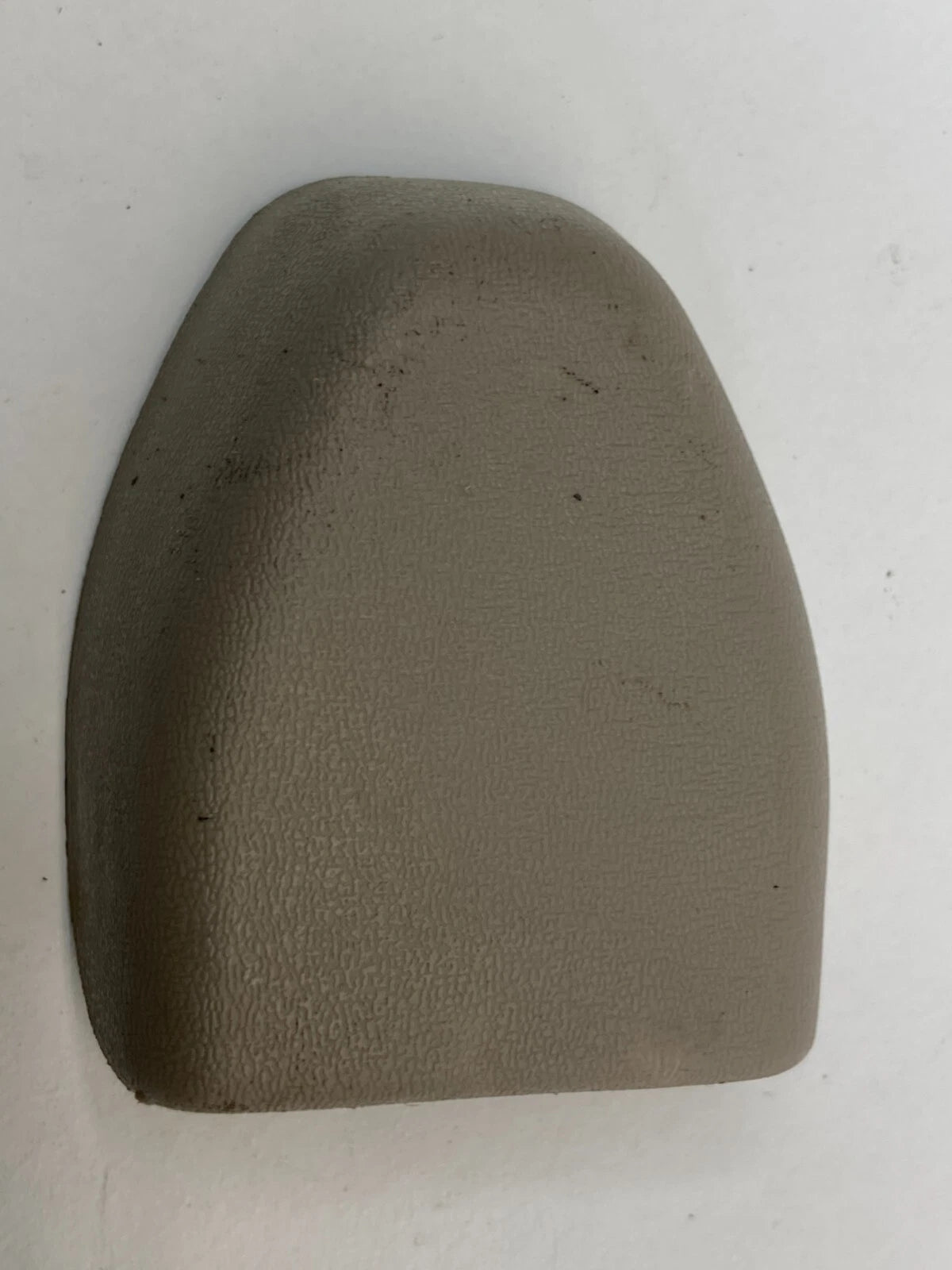 2003-2008 TOYOTA COROLLA RIGHT OR LEFT SEAT BELT RATRACTOR ANCHOR LID COVER OEM