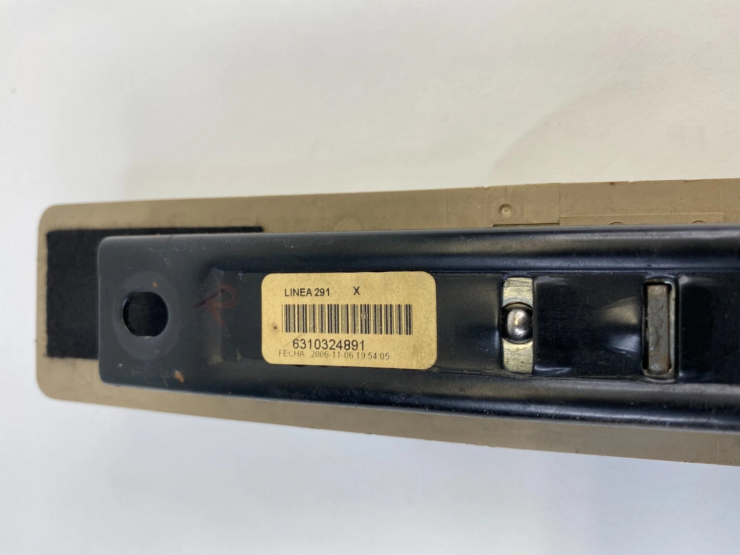 2003-2007 HONDA ACCORD SEDAN FRONT RIGHT PASSENGER SEAT BELT HEIGHT ADJUSTER OEM