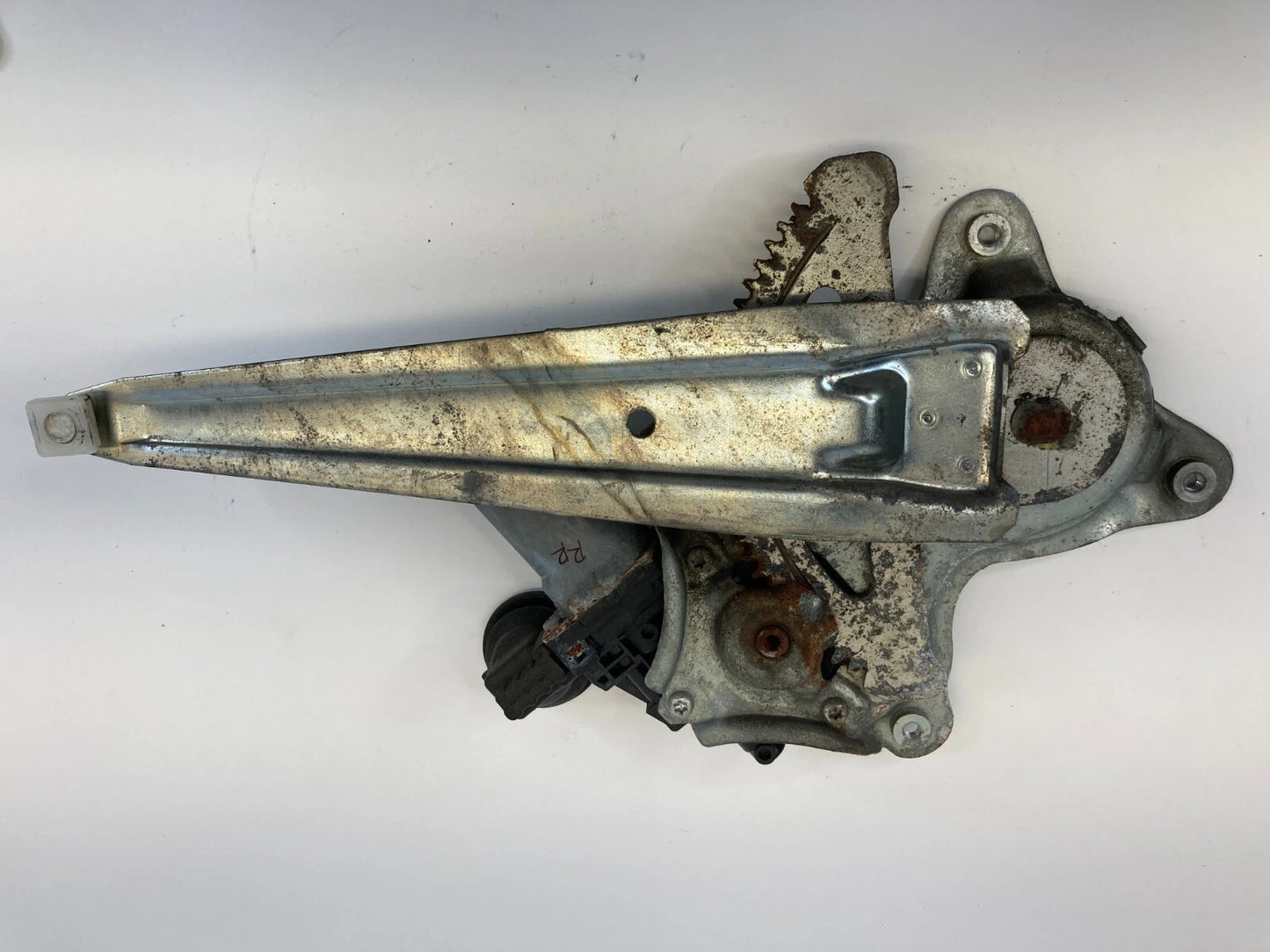 2006-2008 LEXUS IS250 IS350 REAR RIGHT BACK DOOR POWER WINDOW MOTOR 85720-58010