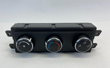 2008-2011 Chrysler Town & Country Rear AC Heater Climate Control 55111810AD OEM