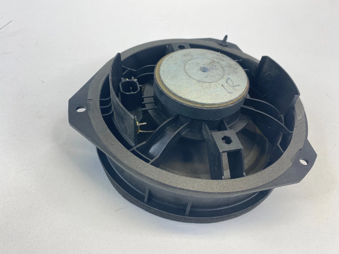 2010-2017 CHEVROLET EQUINOX REAR LEFT SIDE DOOR AUDIO SPEAKER 23446920 OEM