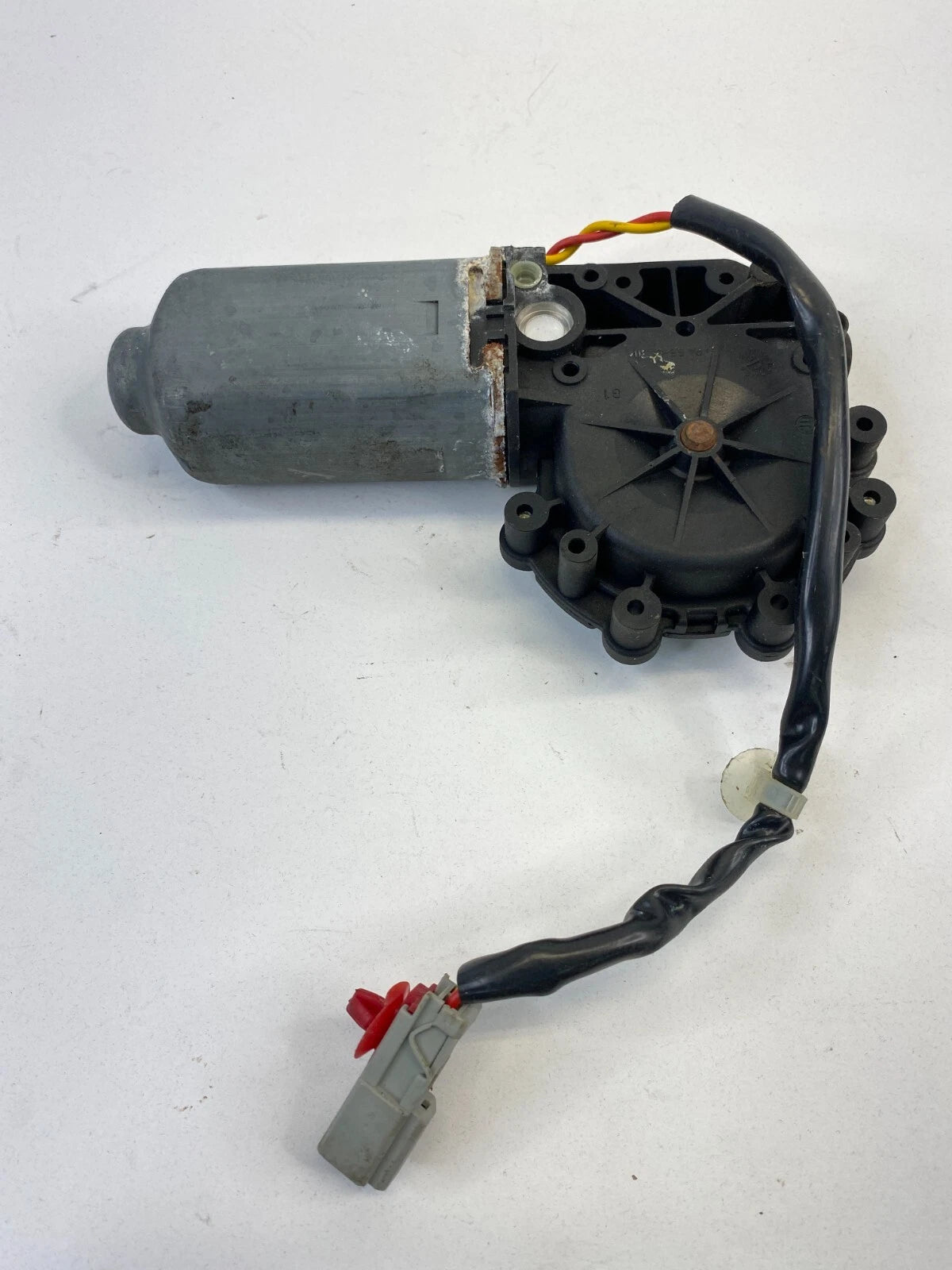 96 97 98 99 00 HONDA CIVIC SEDAN REAR RIGHT SIDE DOOR WINDOW MOTOR ASSEMBLY OEM