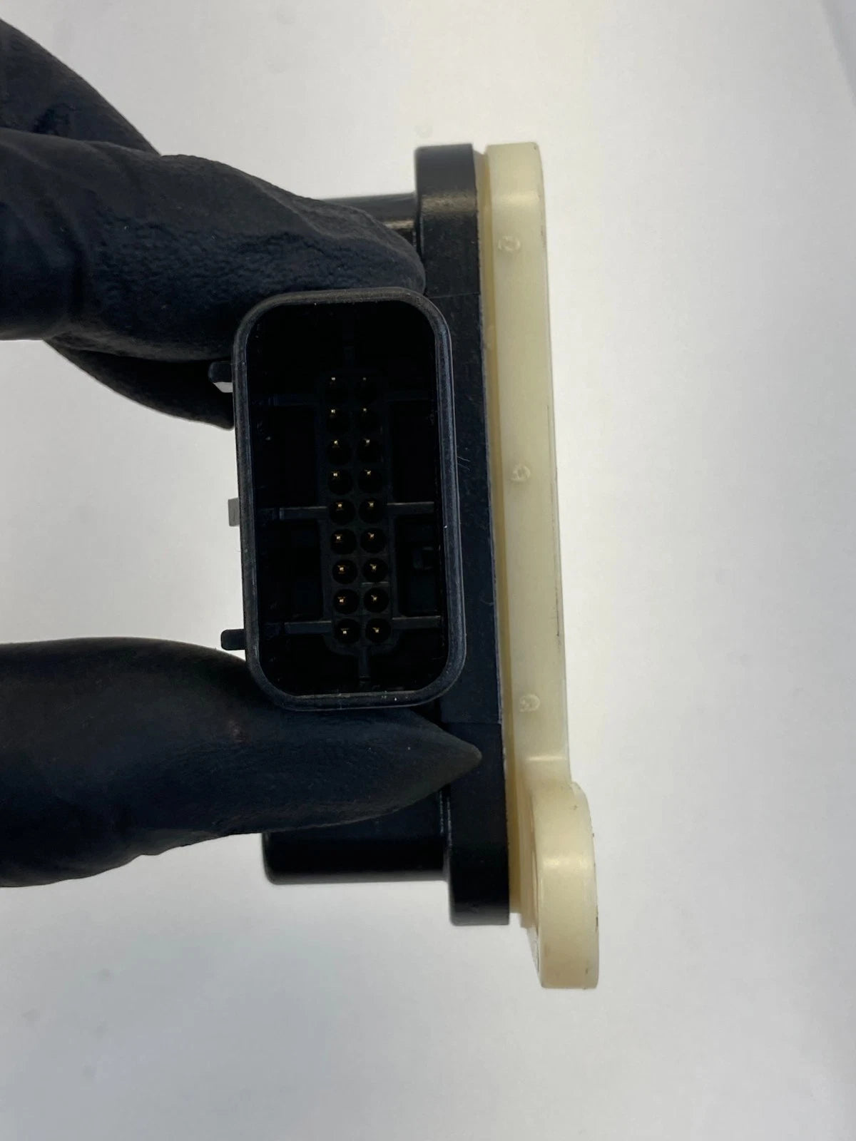 2009-2011 JAGUAR XF PASSENGER SEAT SENSOR WEIGHT CONTROL MODULE 8X2314B320AB OEM