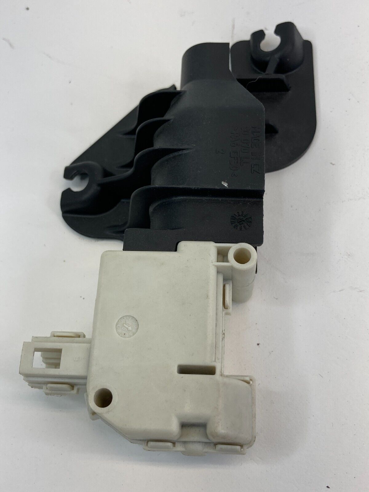 05-11 Audi A6 Quattro Glove Box Door Release Actuator Motor Unit 3B0959782A OEM