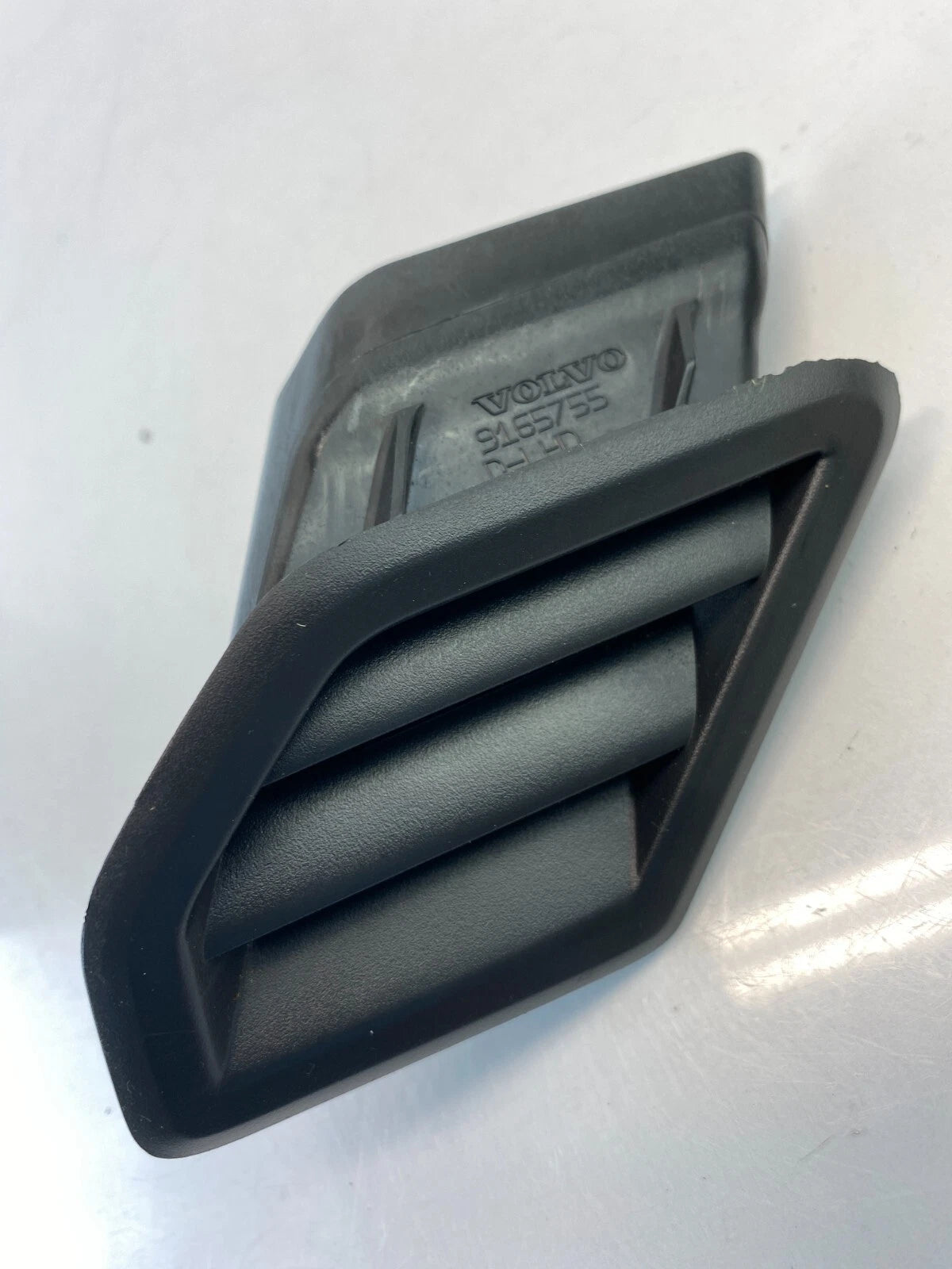 2005-2009 VOLVO S60 DASH UPPER A/C HEATER DEFROST AIR VENT GRILLE 9165755 OEM