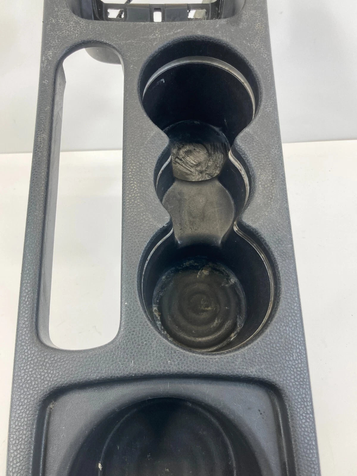 2011-2013 FORD FIESTA CENTER CONSOLE BASE FRAME PANEL W/ CUP HOLDER AE8354044D52