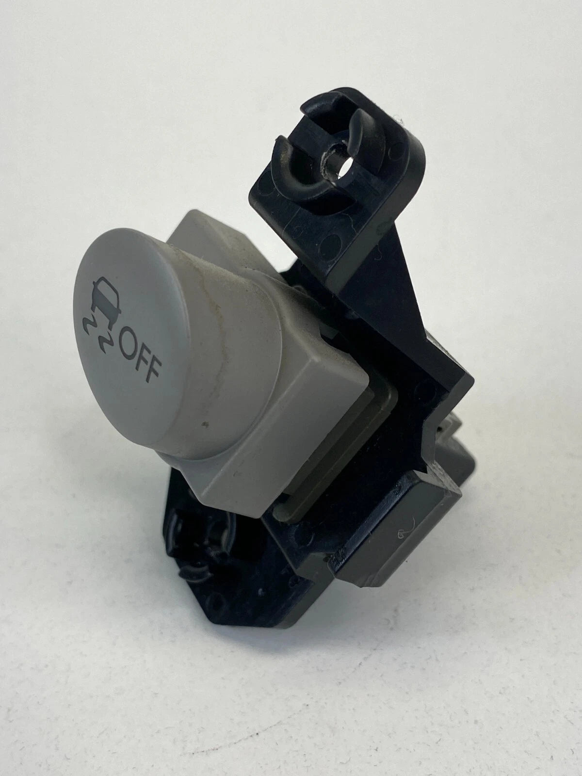 2009 10 11 12 2013 SUBARU FORESTER TRACTION CONTROL BUTTON SWITCH 66211FG000 OEM