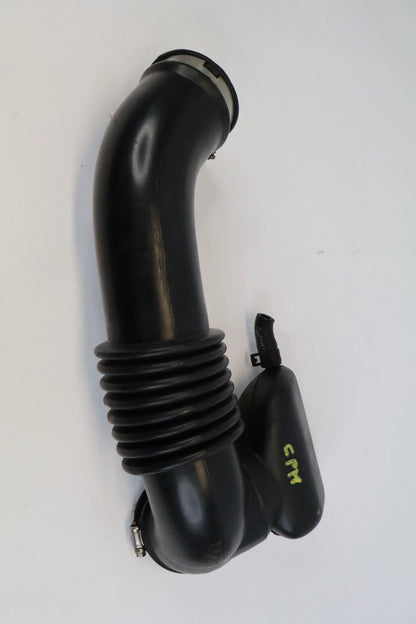 2004-2008 CHEVROLET MALIBU 2.2L AIR CLEANER OUTLET DUCT INTAKE HOSE OEM 22663104