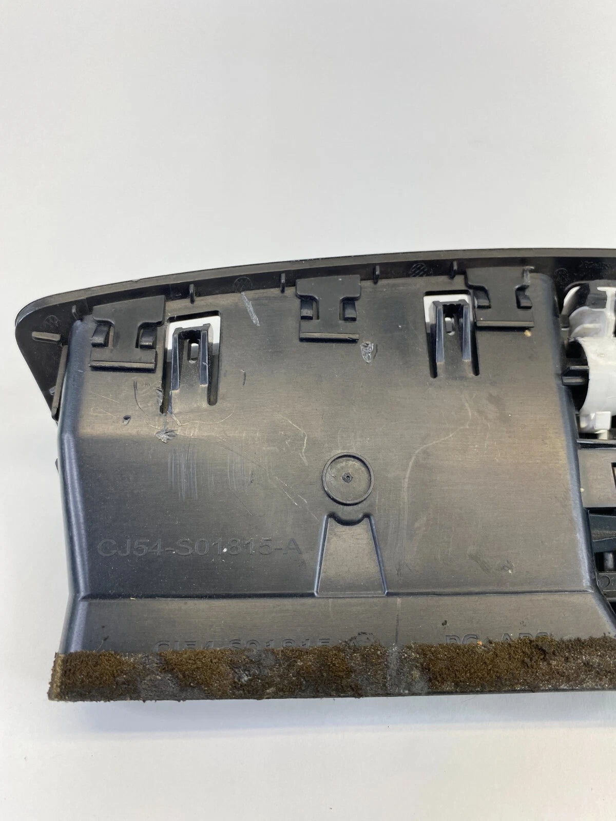 2013-2019 FORD ESCAPE CENTER DASH A/C AIR VENT OUTLET GRILLE DUCT CJ54-S01815-A