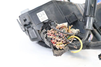 2007-2011 TOYOTA CAMRY 2.4L UNDER HOOD ENGINE FUSE BOX ASSY 82720-06091 OEM
