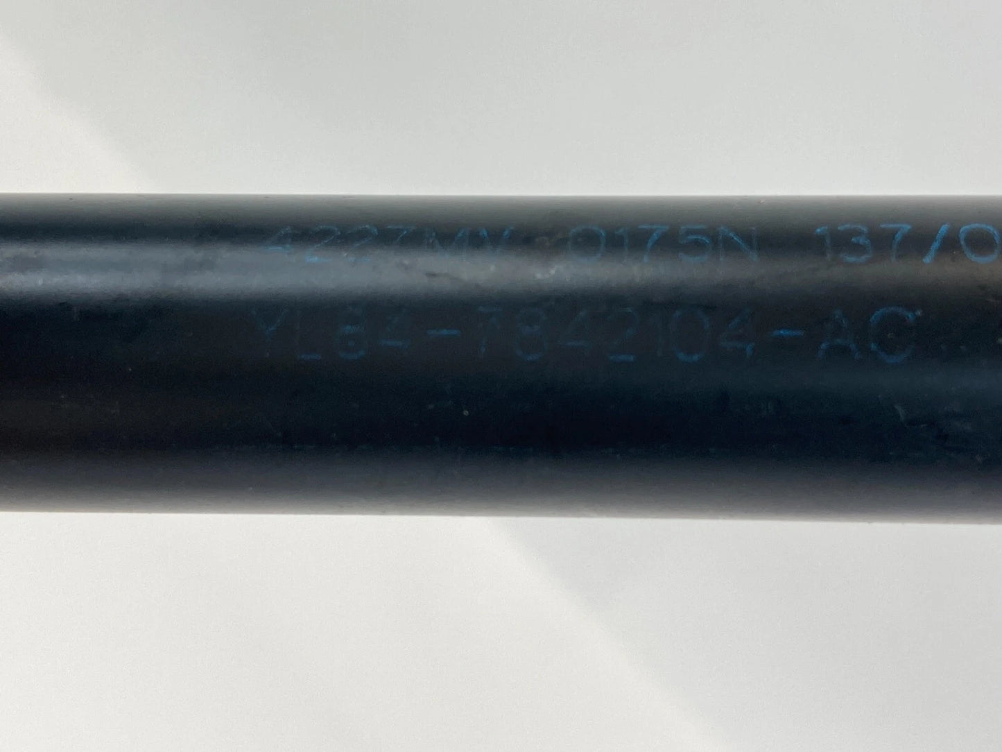 2001-2007 FORD ESCAPE REAR TRUNK LIFTGATE LIFT SUPPORT STRUTS SHOCKS PAIR SET