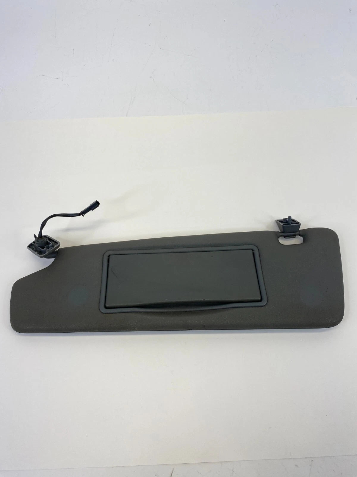 2004 2005 Saab 9-3 Front Left Driver Sunvisor Sun Visor Shade W/ Illumination