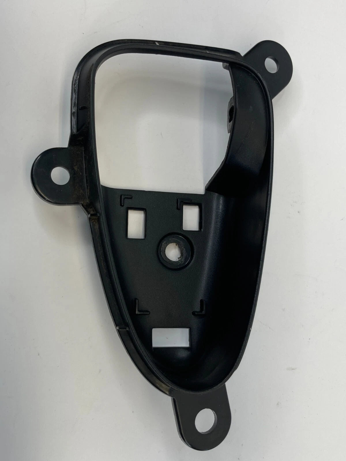 2007-2011 TOYOTA CAMRY REAR LEFT INTERIOR DOOR HANDLE COVER BEZEL 69298-X1400