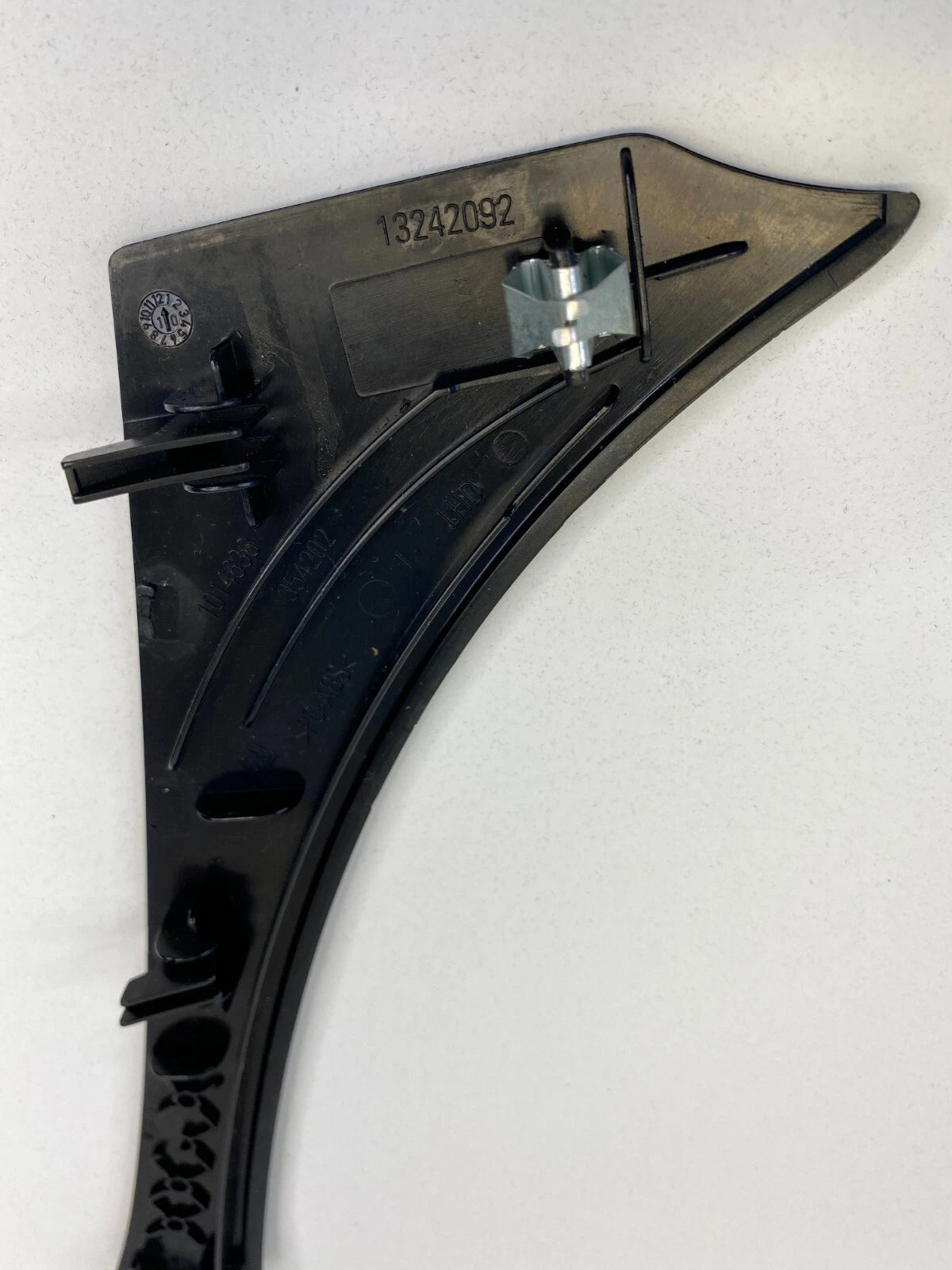 2011-2013 BUICK REGAL FRONT LEFT DRIVER SIDE INSTRUMENT PANEL MOLDING 13242092