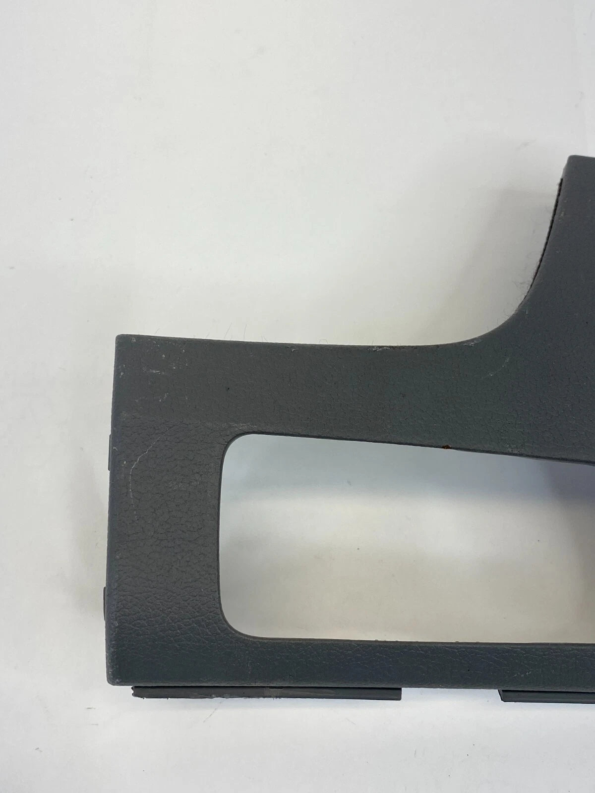 2014-2016 HYUNDAI ELANTRA DASH DRIVER SIDE RIGHT HAND PANEL KNEE PAD 3Y847-30AA0