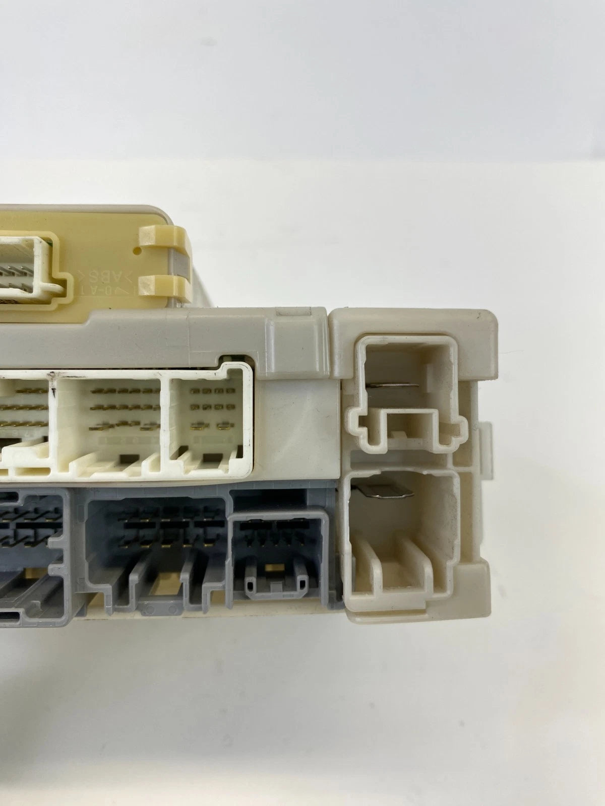 2007-2011 LEXUS GS350 INTERIOR CABIN RIGHT SIDE FUSE RELAY JUNCTION 82730-30A53