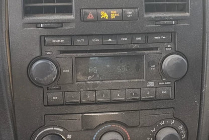 2005-2006 CHRYSLER 300 RADIO AM FM CD PLAYER RECEIVER P05064030AM OEM FACTORY