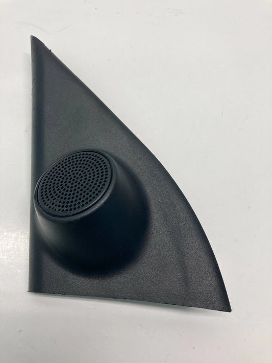 2005-2008 HYUNDAI TUCSON LEFT DRIVER SIDE DOOR MIRROR COVER SPEAKER TWEETER TRIM