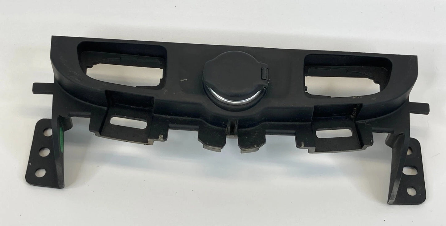 2014 2015 CHEVROLET MALIBU DASHBOARD HAZARD WARNING TRACTION OUTLET BEZEL COVER