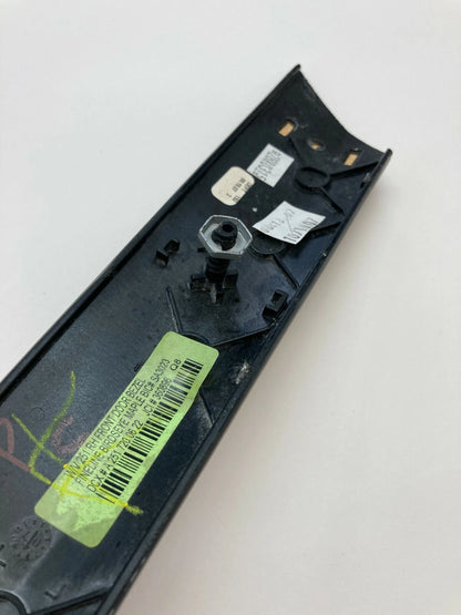 06-10 MERCEDES-BENZ R350 07-09 R320 FRONT RIGHT SIDE DOOR TRIM MOLDING PANEL OEM