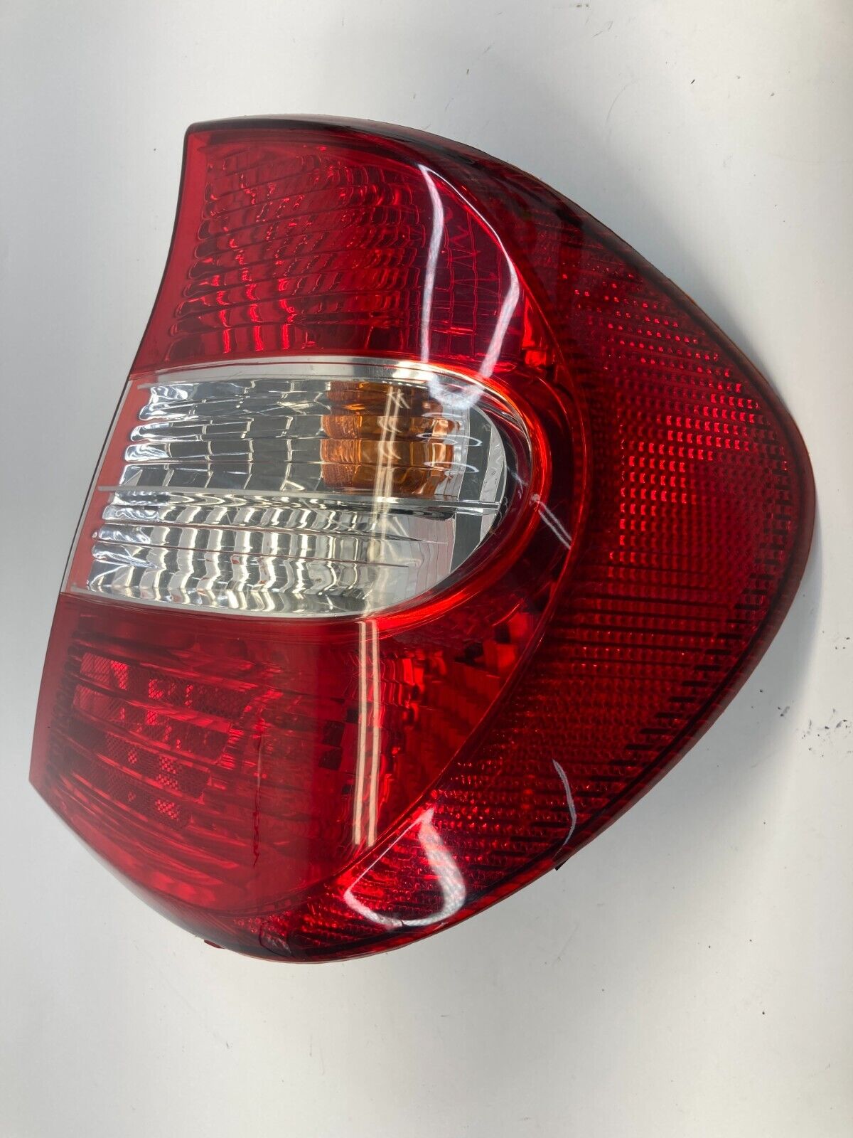 2002-2004 Toyota Camry Rear Right Passenger Side Taillight Tail Light Lamp OEM