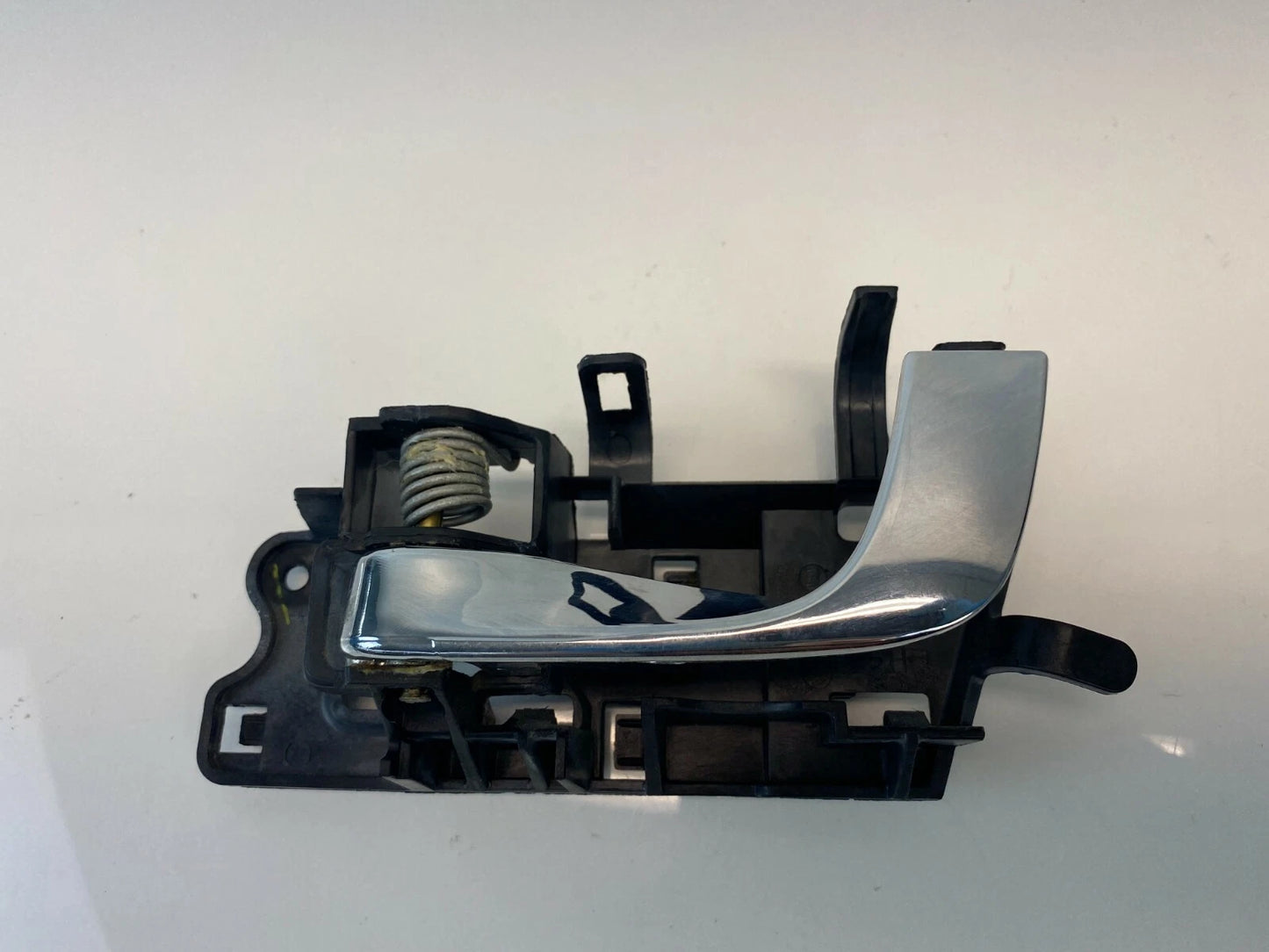 2003-2007 CADILLAC CTS REAR LEFT SIDE INTERIOR INNER DOOR HANDLE 25707889 OEM