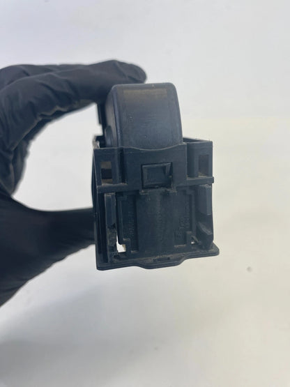 12 13 BUICK LACROSSE 3.6L AT ABS ANTI LOCK BRAKE PUMP PLUG CONNECTOR RELAY OEM