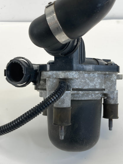 2013-2018 Chevrolet Sonic Secondary Air Injection Pump w/Bracket 55569076 OEM