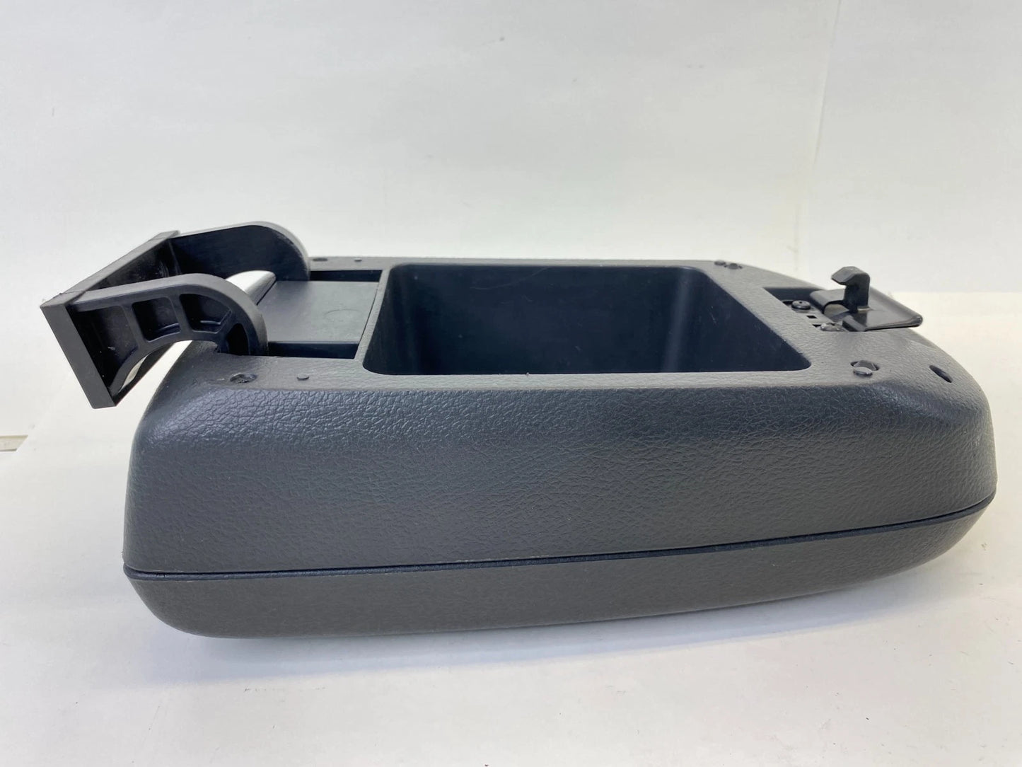 09-13 TOYOTA MATRIX CENTER CONSOLE ARM REST ARMREST LID TOP COVER 58907-02080