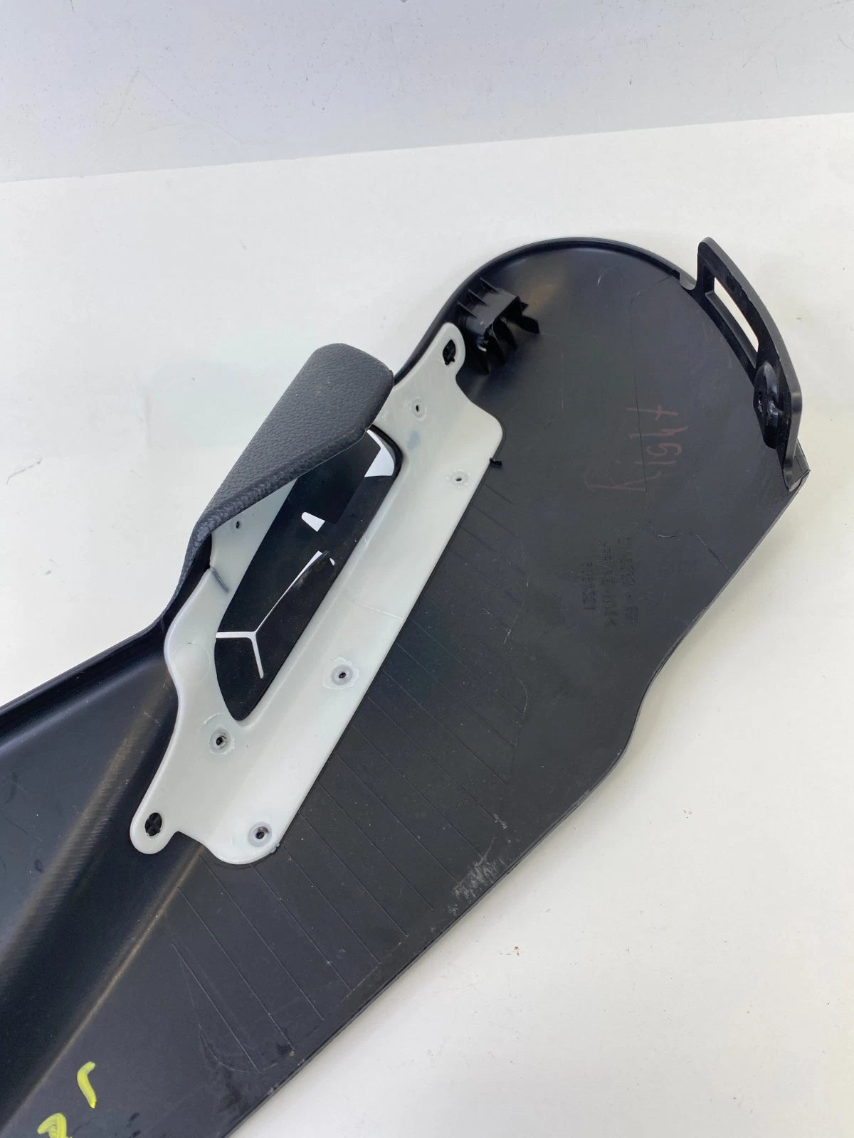 2013-2019 CADILLAC ATS FRONT RIGHT SEAT ADJUSTER SWITCH W/ BEZEL TRIM 2118360