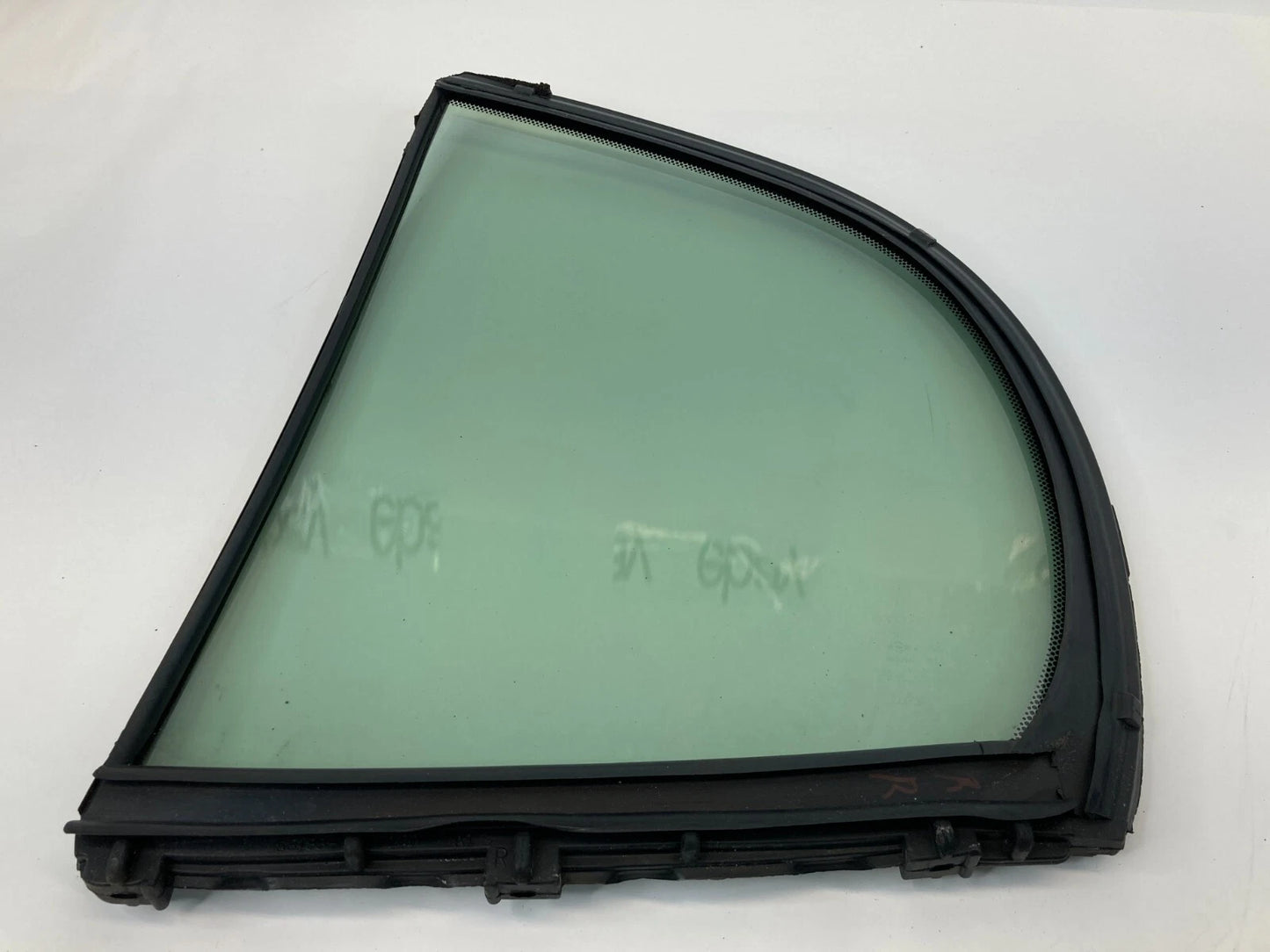 98-05 LEXUS GS300 REAR RIGHT PASSENGER SIDE REAR DOOR VENT GLASS 68188-30120 OEM