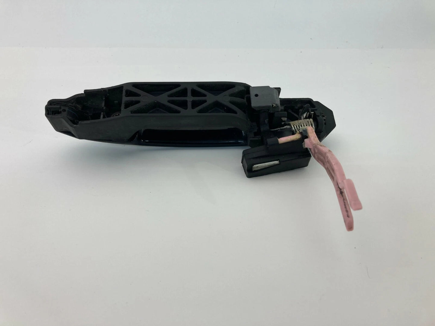 2004-2009 TOYOTA PRIUS REAR LEFT SIDE EXTERIOR DOOR HANDLE ASSEMBLY BLACK OEM