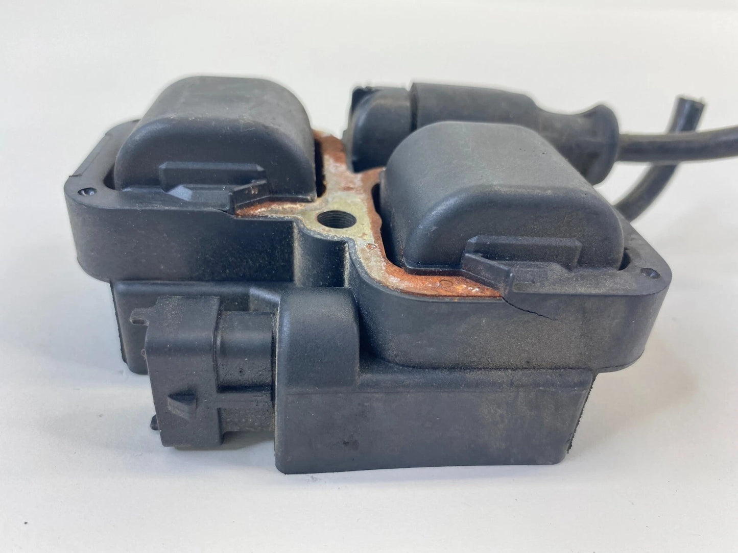 98-05 MERCEDES-BENZ E 320 3.2L V6 A/T ENGINE IGNITION COIL IGNITER A0001587803
