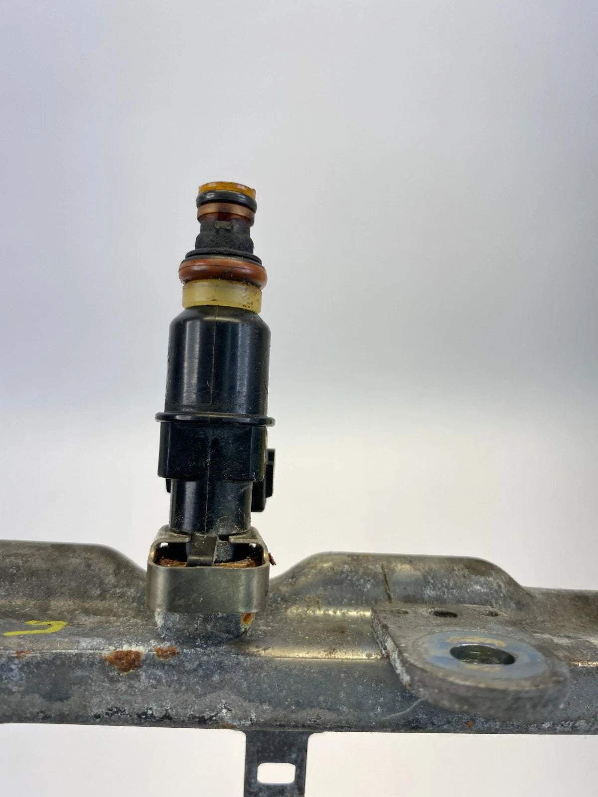 03-07 HONDA ACCORD 02-11 CIVIC 2.4L AT ENGINE FUEL RAIL W/ 4 FUEL INJECTORS OEM