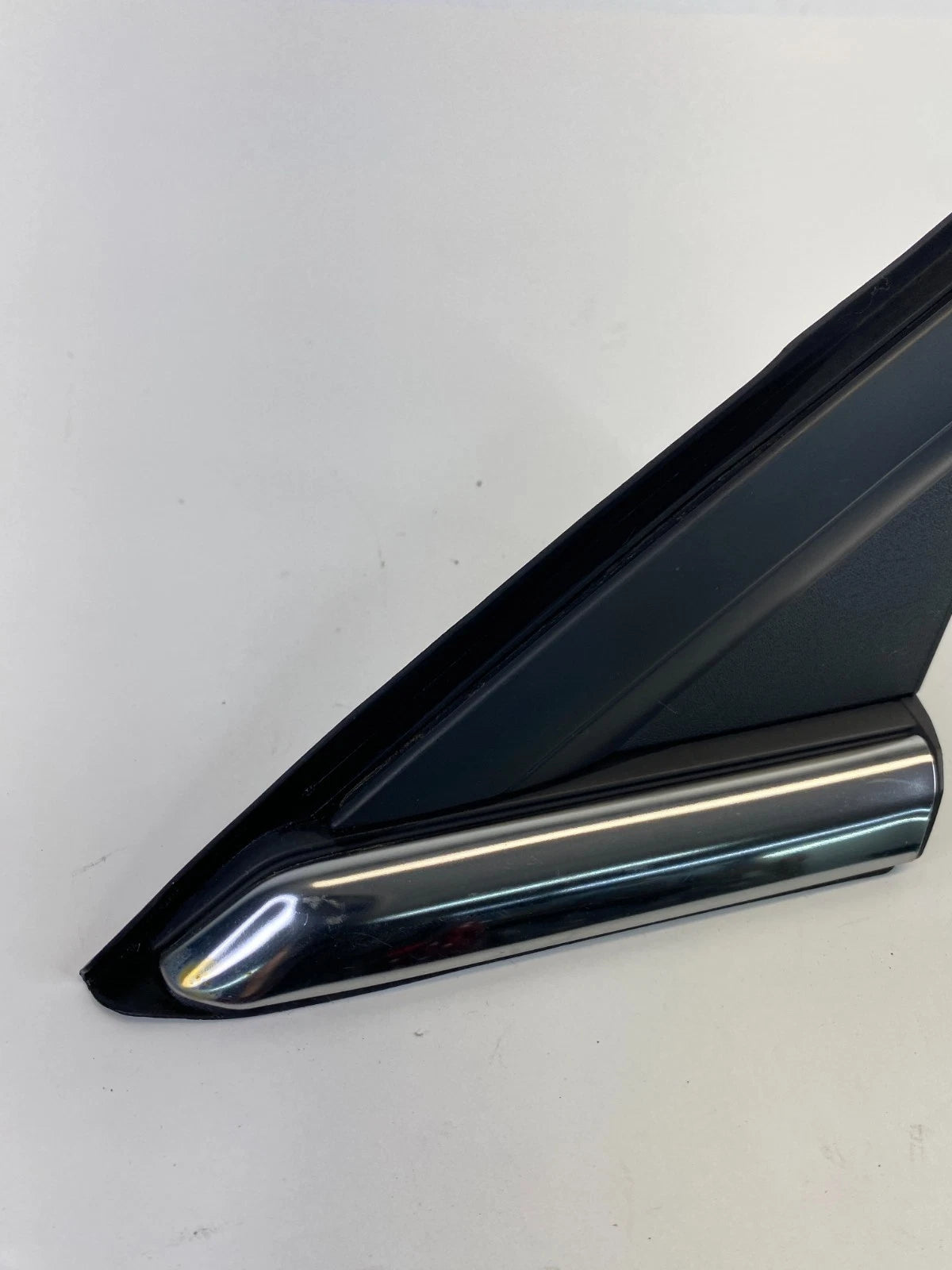 13-20 Ford Fusion Front Left Fender Corner Trim Mirror Cover Molding ES73-F16003
