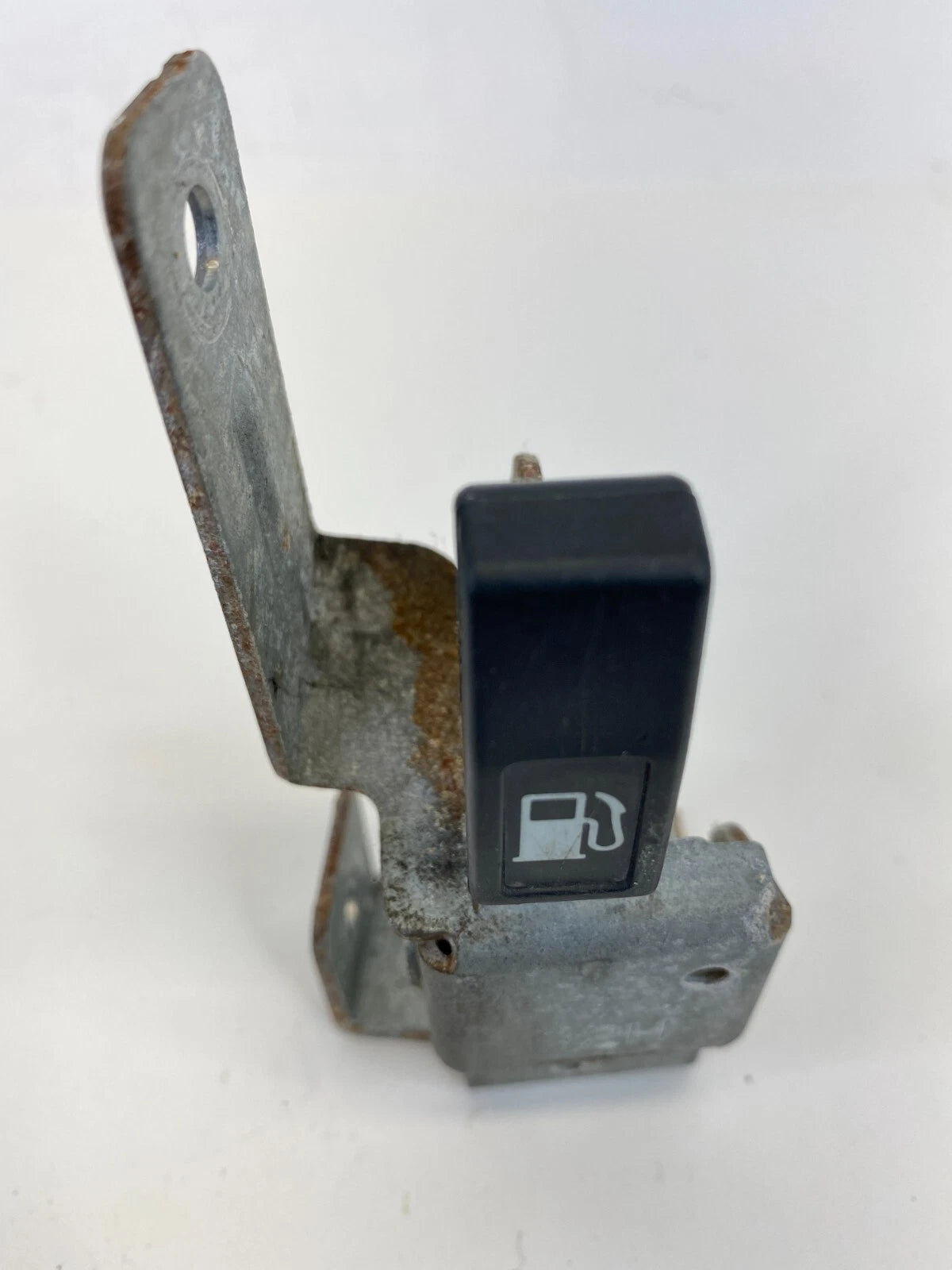 2007-2012 ACURA RDX FUEL GAS DOOR FILLER RELEASE HANDLE LEVER SWITCH OEM