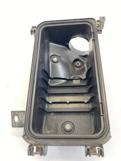 2005-2008 TOYOTA COROLLA 1.8L AIR INTAKE CLEANER CASE HOUSING OEM 17701-22150