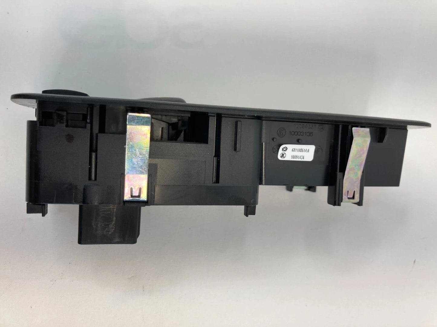 2012 RAM C/V 08-12 LIBERTY FRONT RIGHT PASSENGER WINDOW LOCK SWITCH 10034857