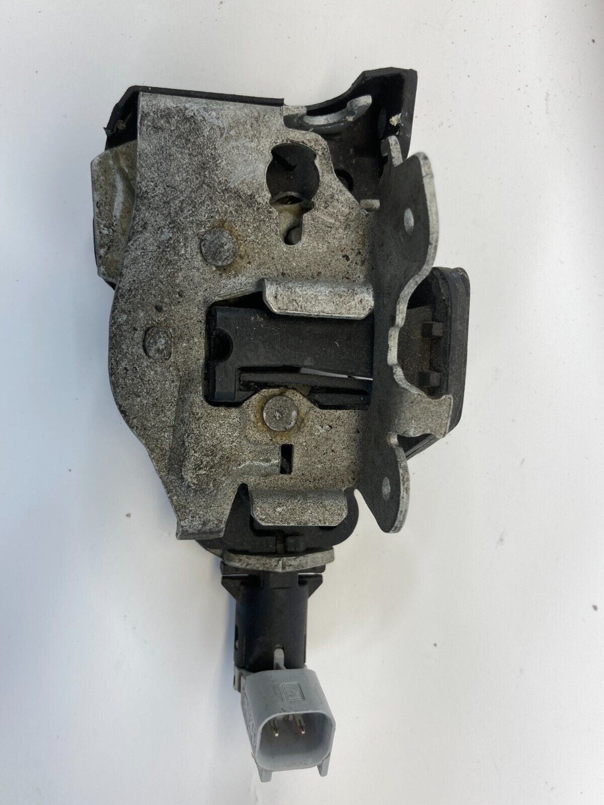 06 07 08 09 10 Ford Explorer Rear Liftgate Tailgate Lock Latch Actuator OEM