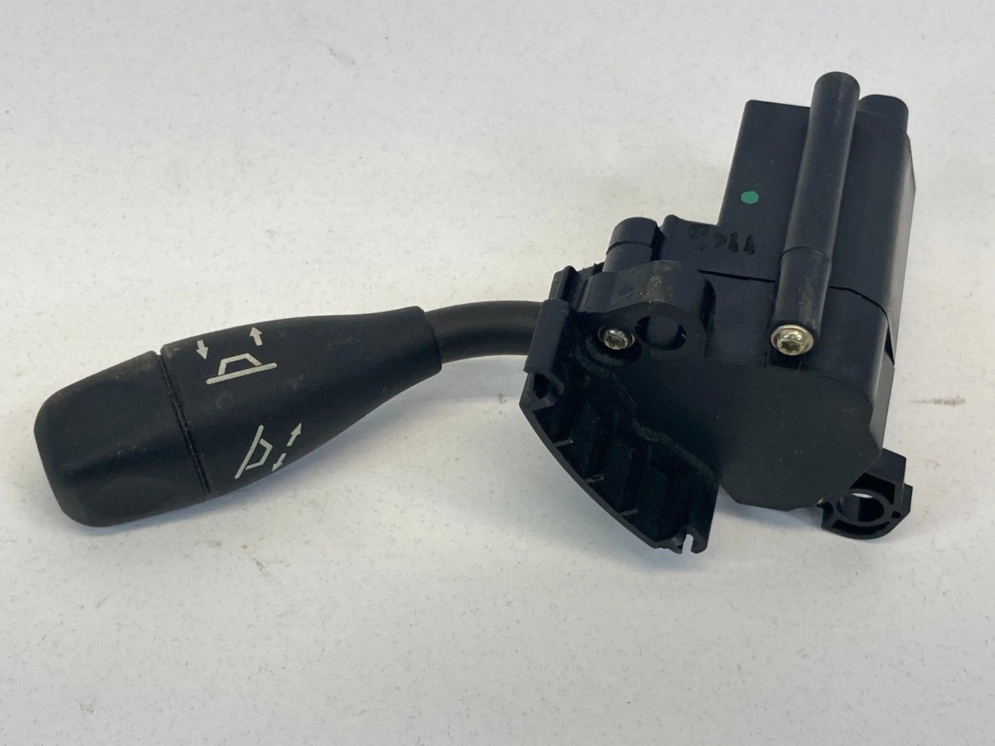 2003 2004 MERCEDES BENZ E 320 STEERING WHEEL TILT ADJUSTER LEVER CONTROL SWITCH