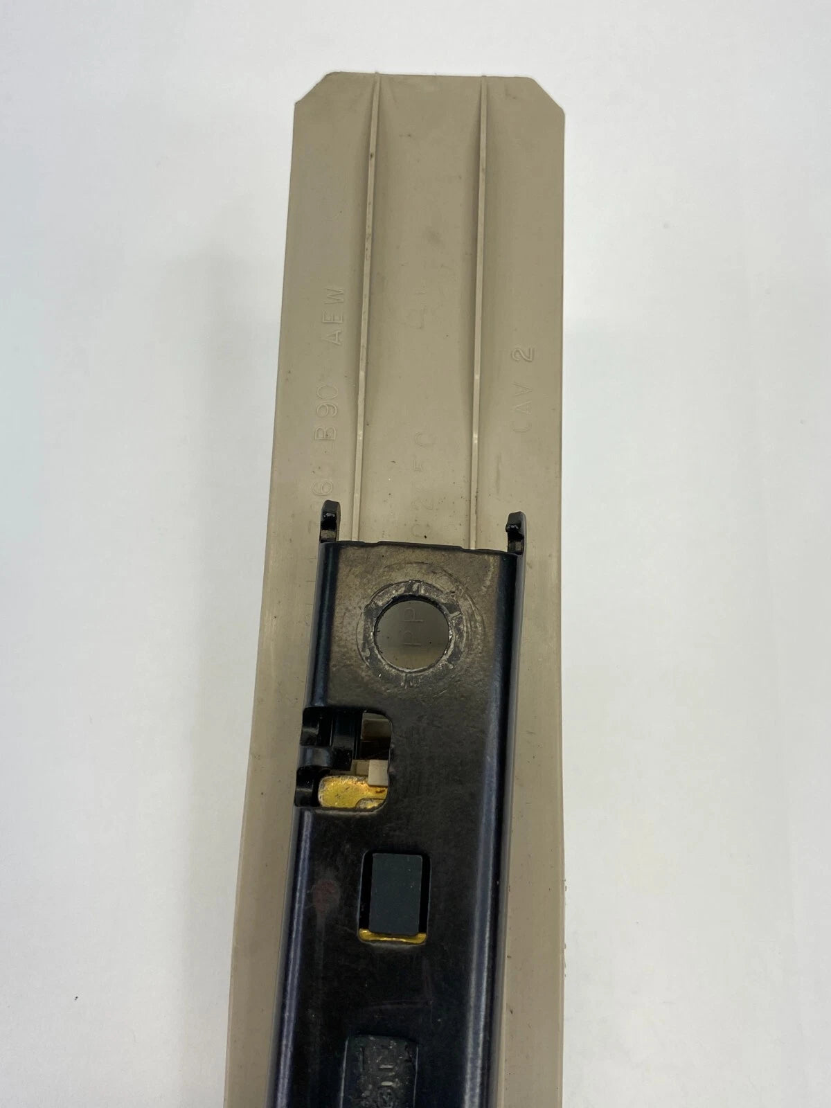2003-2006 LINCOLN NAVIGATOR FRONT LEFT DRIVER SEAT BELT HEIGHT ADJUSTER ASSY OEM